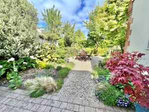 Garden- click for photo gallery